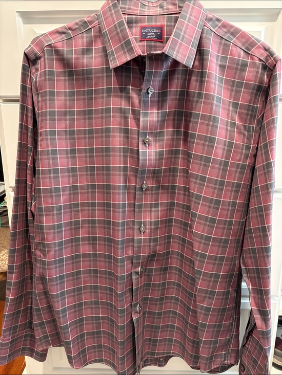 UNTUCKit Other - UNTUCKit Men's Rose and Gray Plaid Button-Down Shirt